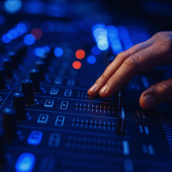 20251207_1638_Mixing Console Focus_remix_01kbwts57af6st9fe3n9hcgkee 20251207_1638_Mixing Console Focus_remix_01kbwts57af6st9fe3n9hcgkee